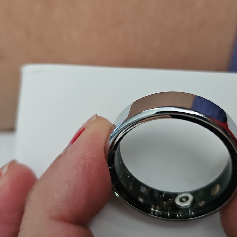 Smart Ring and Charging Set with USB Cables - Picture 5 of 8